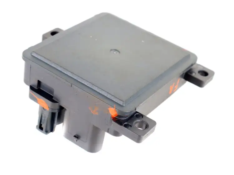 RADAR SENSOR ZBLIŻENIOWY  4