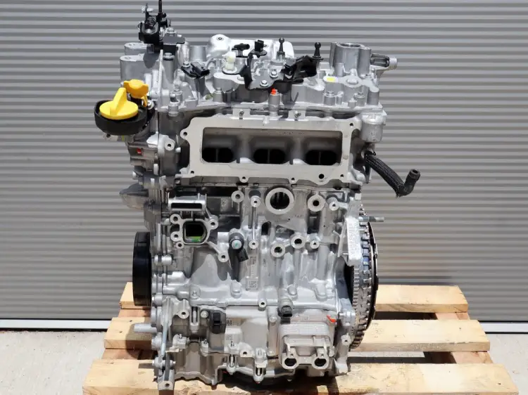 SILNIK 1.2 TCE E-TECH R665 3