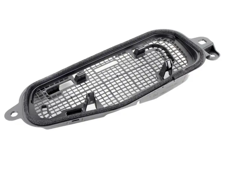 KRATKA WLOT POWIETRZA PODSZYBIA UK 1