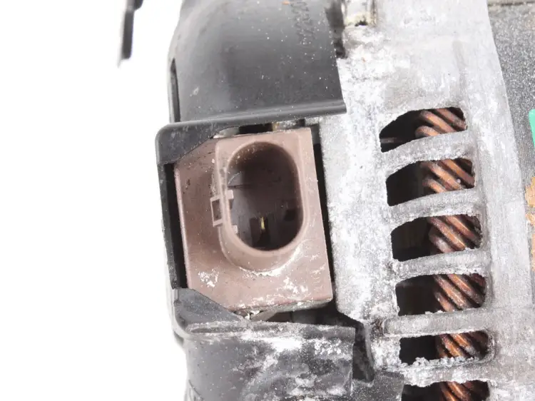 ALTERNATOR 4