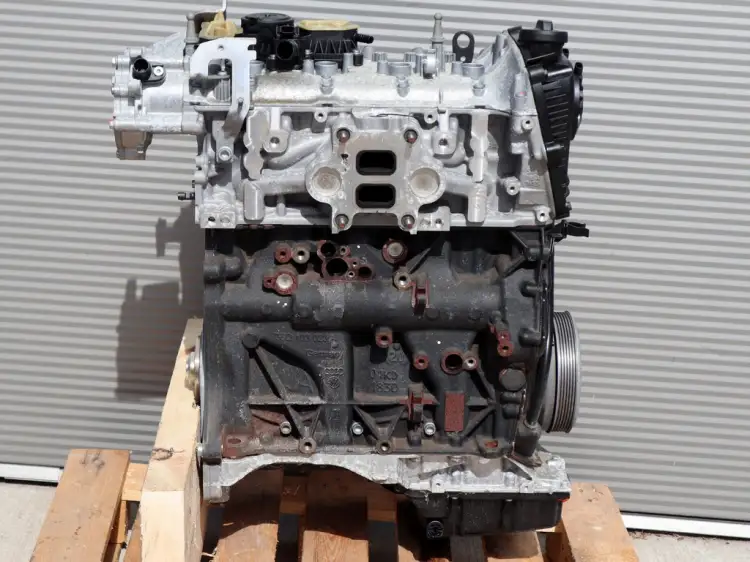 GOŁY SILNIK 2.0 TFSI 8
