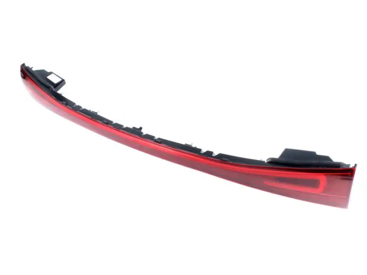 LAMPA TYLNEJ KLAPY 2