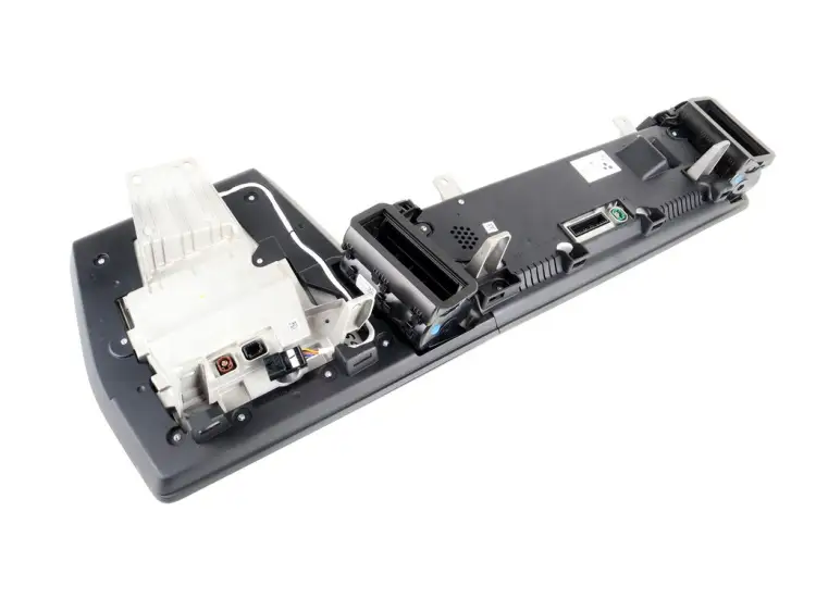 WYSWIETLACZE MULTIMEDIA 7