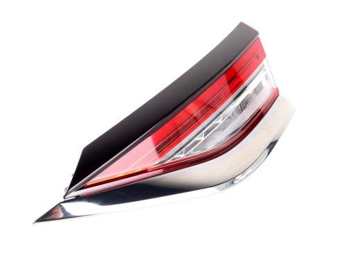 LAMPA PRAWA TYLNA KLAPY 1