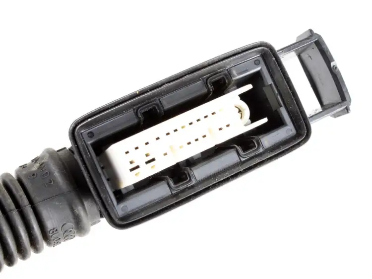 WIĄZKA ELEKTRYCZNA DRZWI KIEROWCY 4