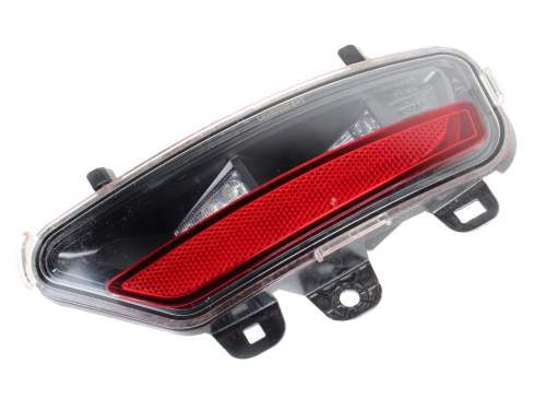 LAMPA PRAWA TYLNA PRZECIWMGIELNA ZDERZAKA UK