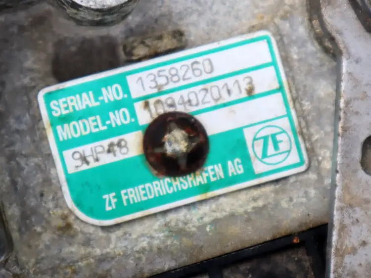 SKRZYNIA BIEGÓW AUTOMATYCZNA dobierać skrzynię po numerze 1094 lub kk72 po głónym oznaczeniu zf9hp48 wychodzi kilka różnych 4
