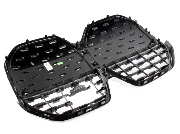 ATRAPA GRILL NERKI ZDERZAKA PRZEDNIEGO 4